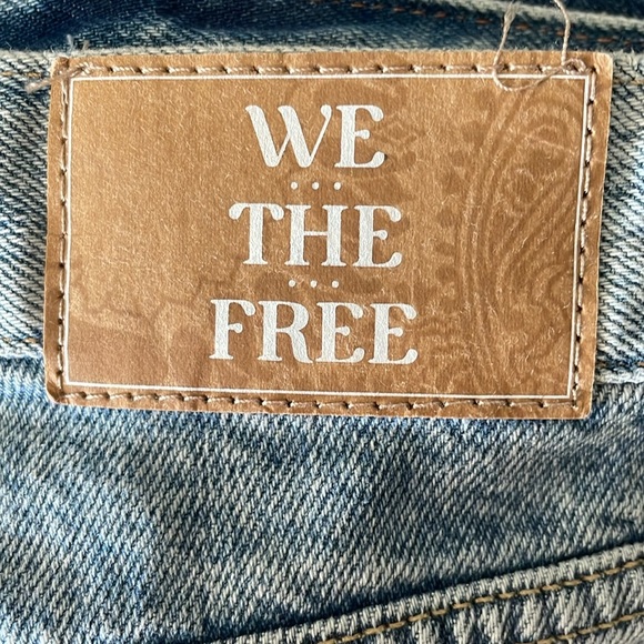‼️NWT‼️We the free ivy mid rise short - Picture 4 of 6